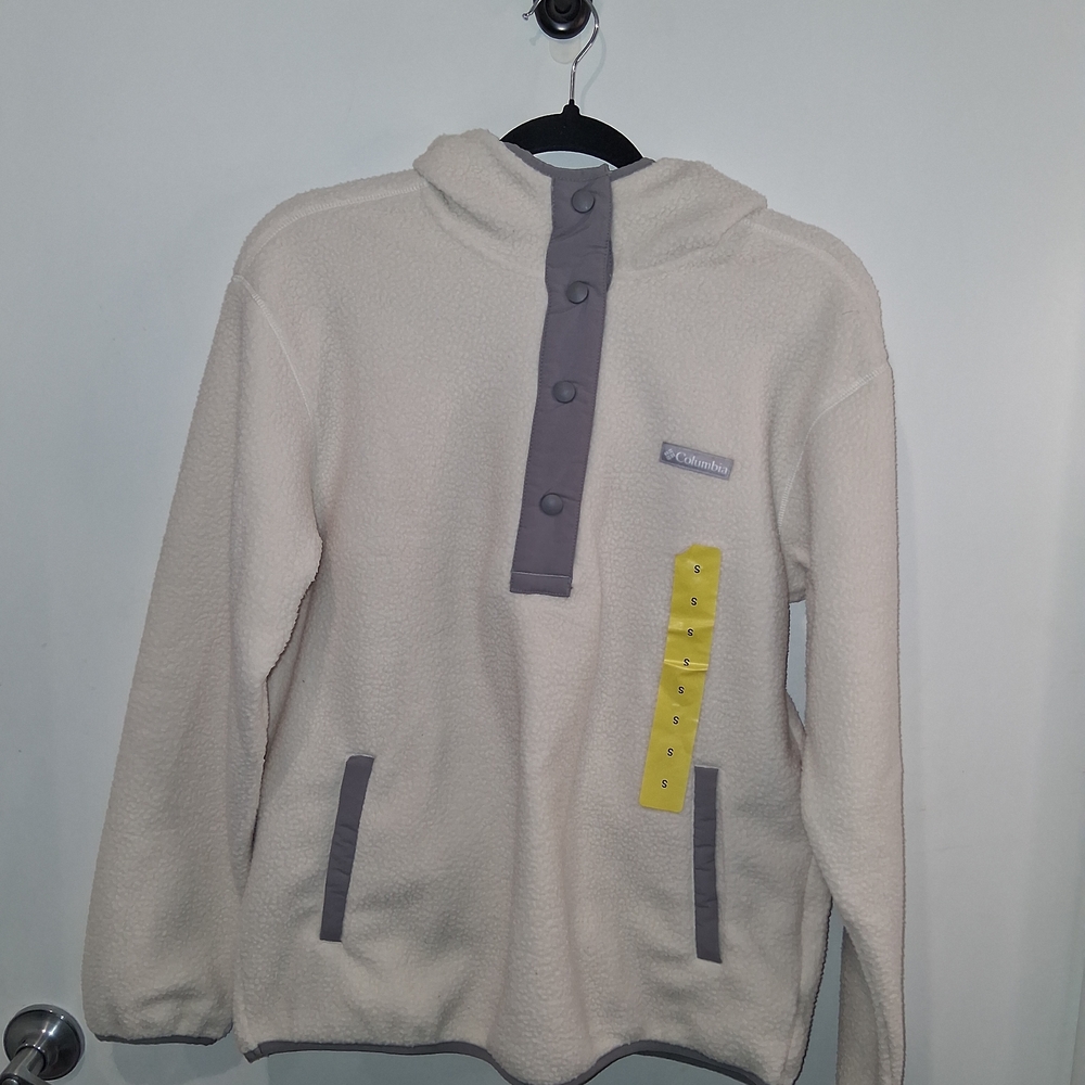 Columbia Cream Fleece Hoodie